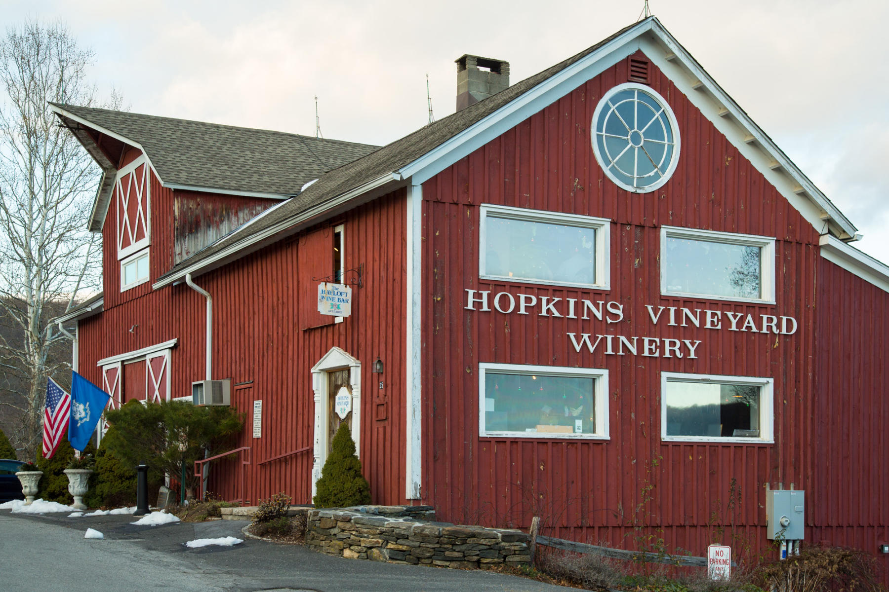 WNEKphoto_2016-01-03_NewPreston_HopkinsWinery_555.jpg